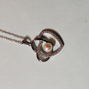 Heart & Soul pearl necklace